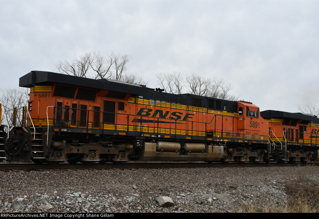 BNSF 5891 Roster shot